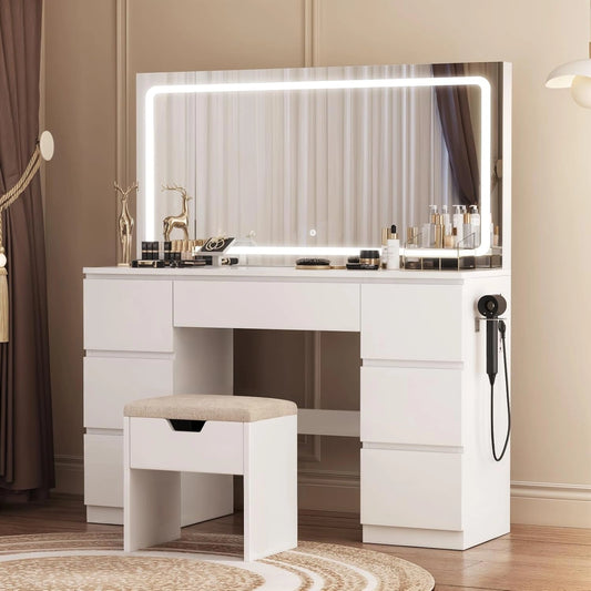 Coiffeuse Moderne avec Miroir LED et Chargeur, 7 Tiroirs, Tabouret Inclus, Table de Maquillage R¨¦glable pour Chambre (Blanc)
